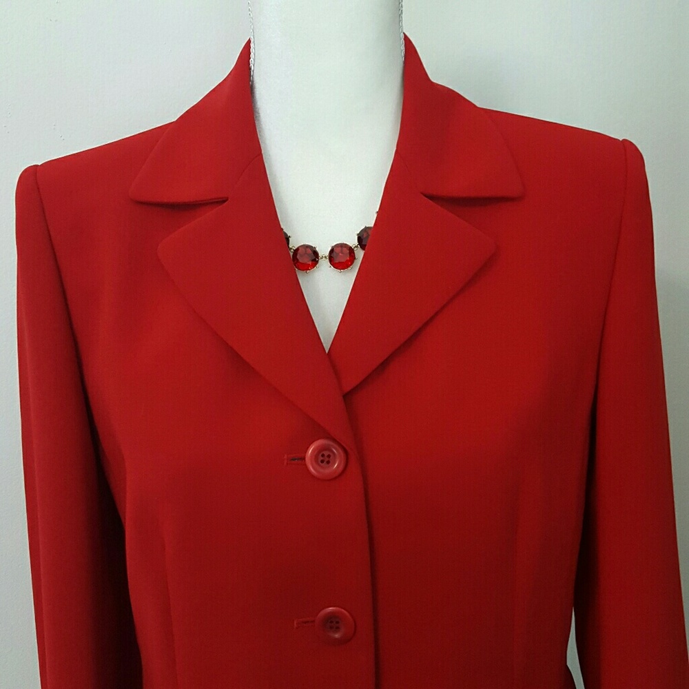 LE SUIT RED SKIRT SUIT SIZE 8